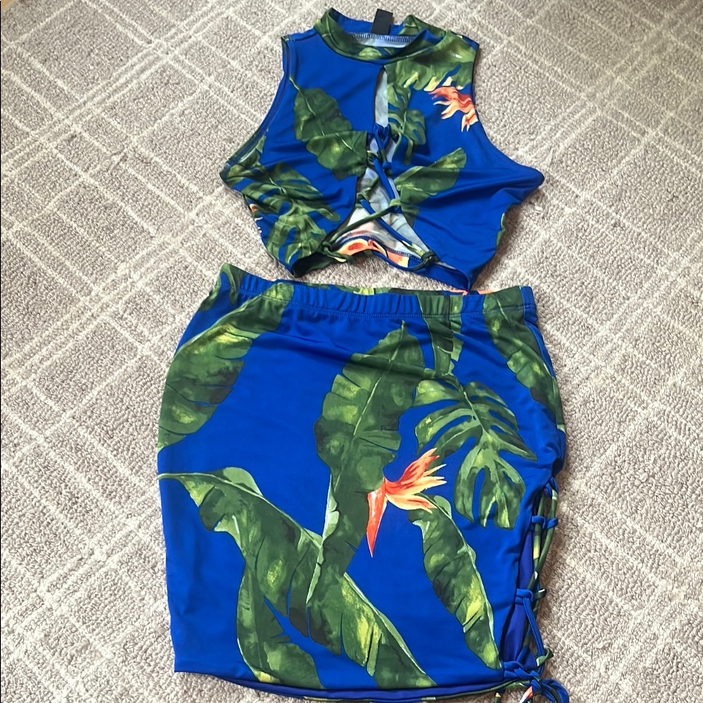 Windsor Blue and Green Tropical Two Piece Set